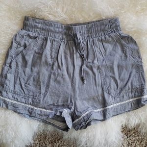 Loose casual shorts